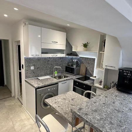 Lovely Studio In Burgas Екстер'єр фото